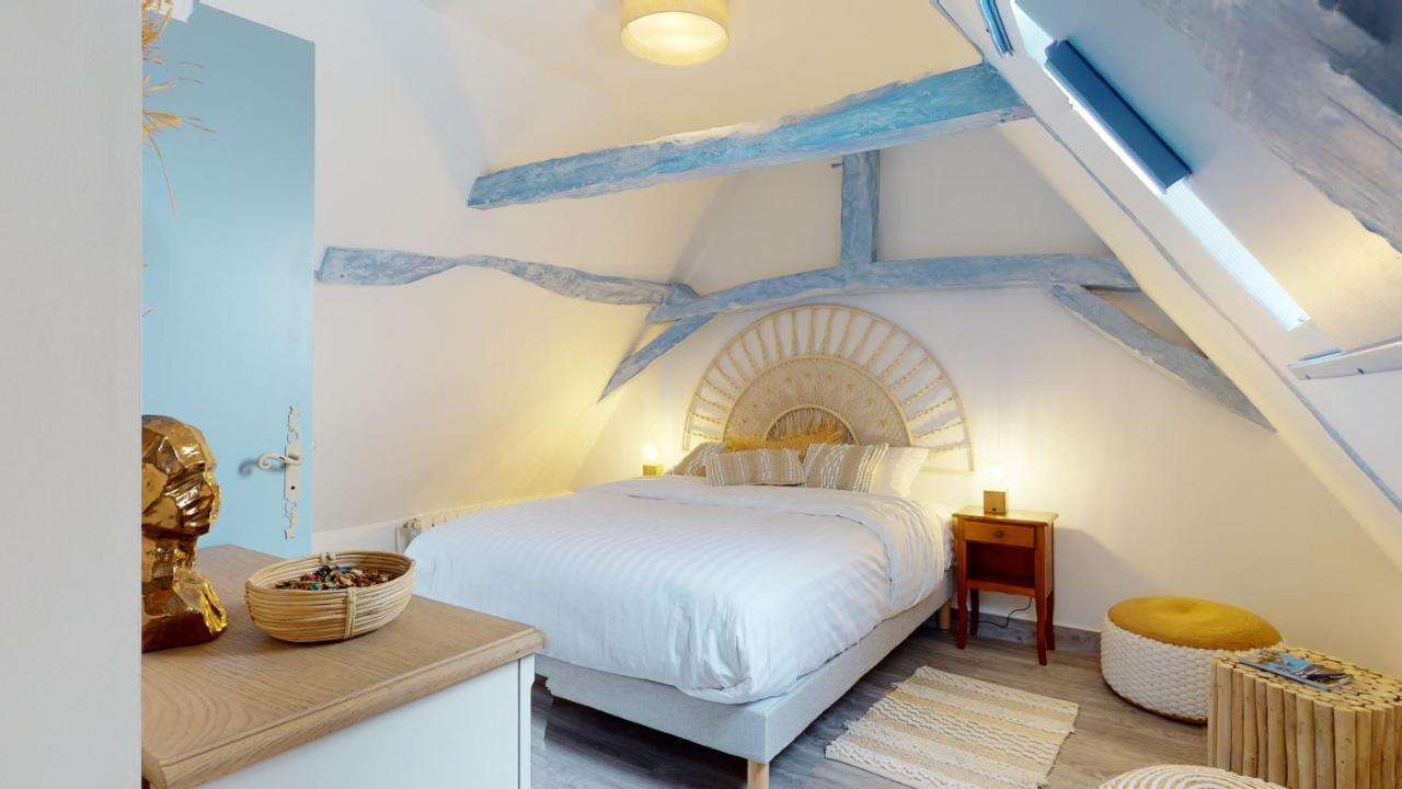Demeure Du Vallon - Chambres D'Hotes De Charme Azerat Exterior foto