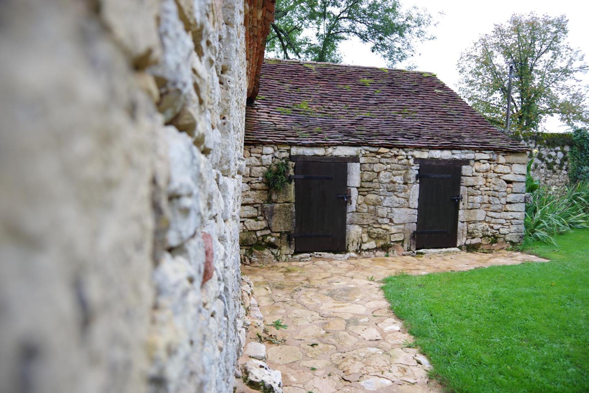 Demeure Du Vallon - Chambres D'Hotes De Charme Azerat Exterior foto